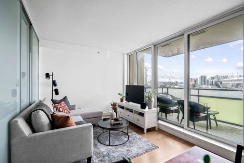 701 - 718 Main Street, Strathcona, Vancouver East - 718-main-street-strathcona-vancouver-east-04 thumbnail 701 - 718 Main Street, Strathcona, Vancouver East - 718-main-street-strathcona-vancouver-east-04