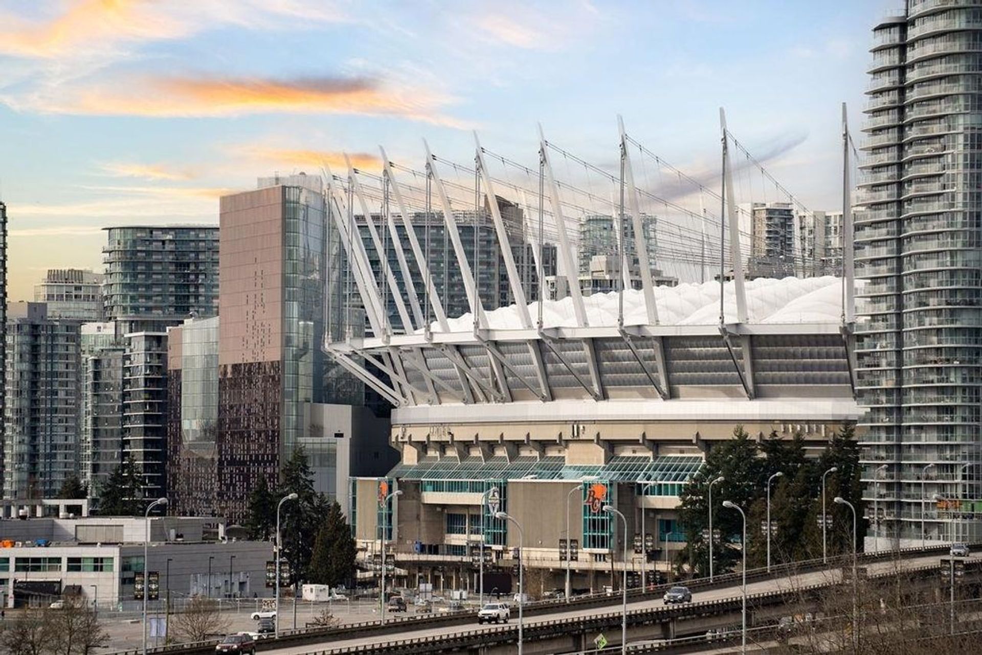 701 - 718 Main Street, Strathcona, Vancouver East - 718-main-street-strathcona-vancouver-east-02 701 - 718 Main Street, Strathcona, Vancouver East - 718-main-street-strathcona-vancouver-east-02