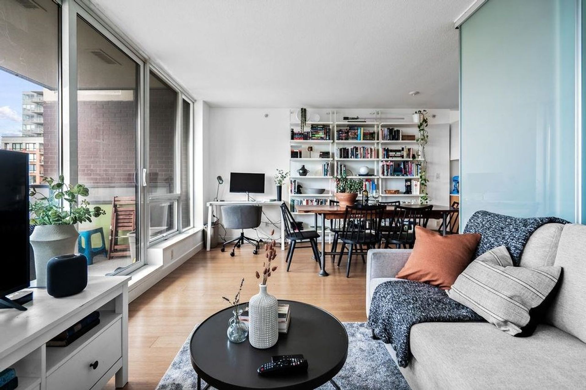 701 - 718 Main Street, Strathcona, Vancouver East - 718-main-street-strathcona-vancouver-east-15 701 - 718 Main Street, Strathcona, Vancouver East - 718-main-street-strathcona-vancouver-east-15