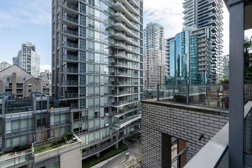 602 - 1252 Hornby Street, Downtown VW, Vancouver West - 1252-hornby-street-downtown-vw-vancouver-west-15 thumbnail 602 - 1252 Hornby Street, Downtown VW, Vancouver West - 1252-hornby-street-downtown-vw-vancouver-west-15