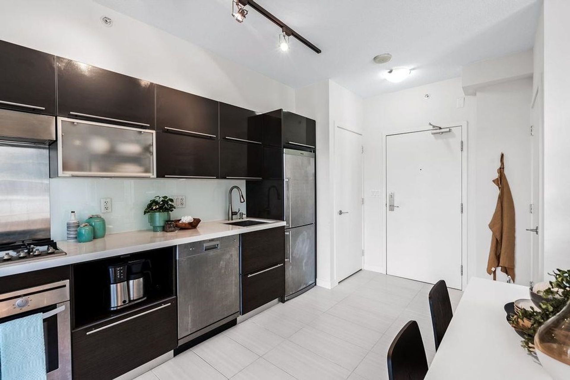 602 - 1252 Hornby Street, Downtown VW, Vancouver West - 1252-hornby-street-downtown-vw-vancouver-west-08 602 - 1252 Hornby Street, Downtown VW, Vancouver West - 1252-hornby-street-downtown-vw-vancouver-west-08