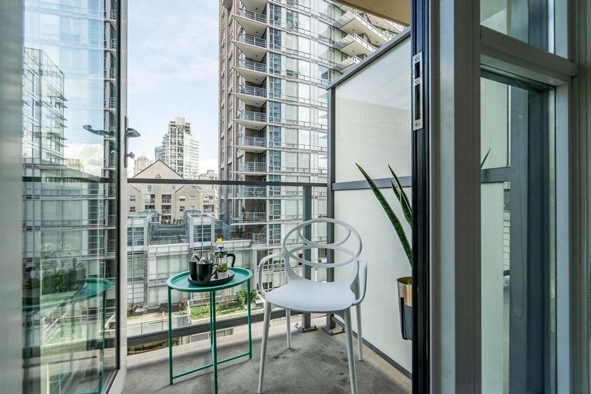 602 - 1252 Hornby Street, Downtown VW, Vancouver West - 1252-hornby-street-downtown-vw-vancouver-west-13 602 - 1252 Hornby Street, Downtown VW, Vancouver West - 1252-hornby-street-downtown-vw-vancouver-west-13