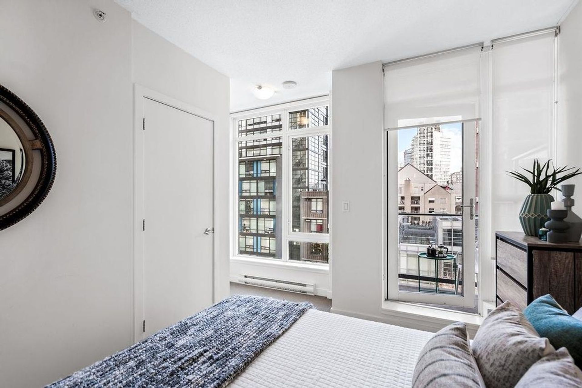 602 - 1252 Hornby Street, Downtown VW, Vancouver West - 1252-hornby-street-downtown-vw-vancouver-west-18 602 - 1252 Hornby Street, Downtown VW, Vancouver West - 1252-hornby-street-downtown-vw-vancouver-west-18