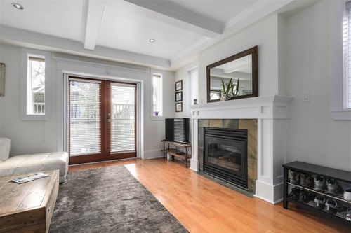 2086 Larch Street, Kitsilano, Vancouver West - 63b9ee48b07a70f0331fb54d08817237223112a6