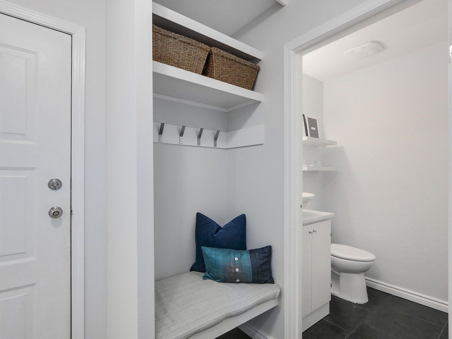 218 Cardiff Way, College Park PM, Port Moody - 53c10699515f1af9dd9085346cf4c042e3ab1c7c