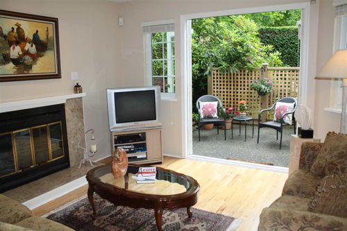 1858 W 12th Avenue, Kitsilano, Vancouver West - 6d31963486cd1234e5bc79b385f7b70235a2e0bd