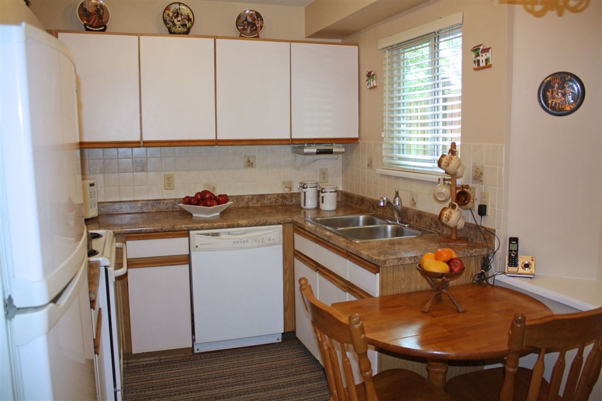 1858 W 12th Avenue, Kitsilano, Vancouver West - 3803bbdc81e2d04e5ae4bb8117c1194a6818649b