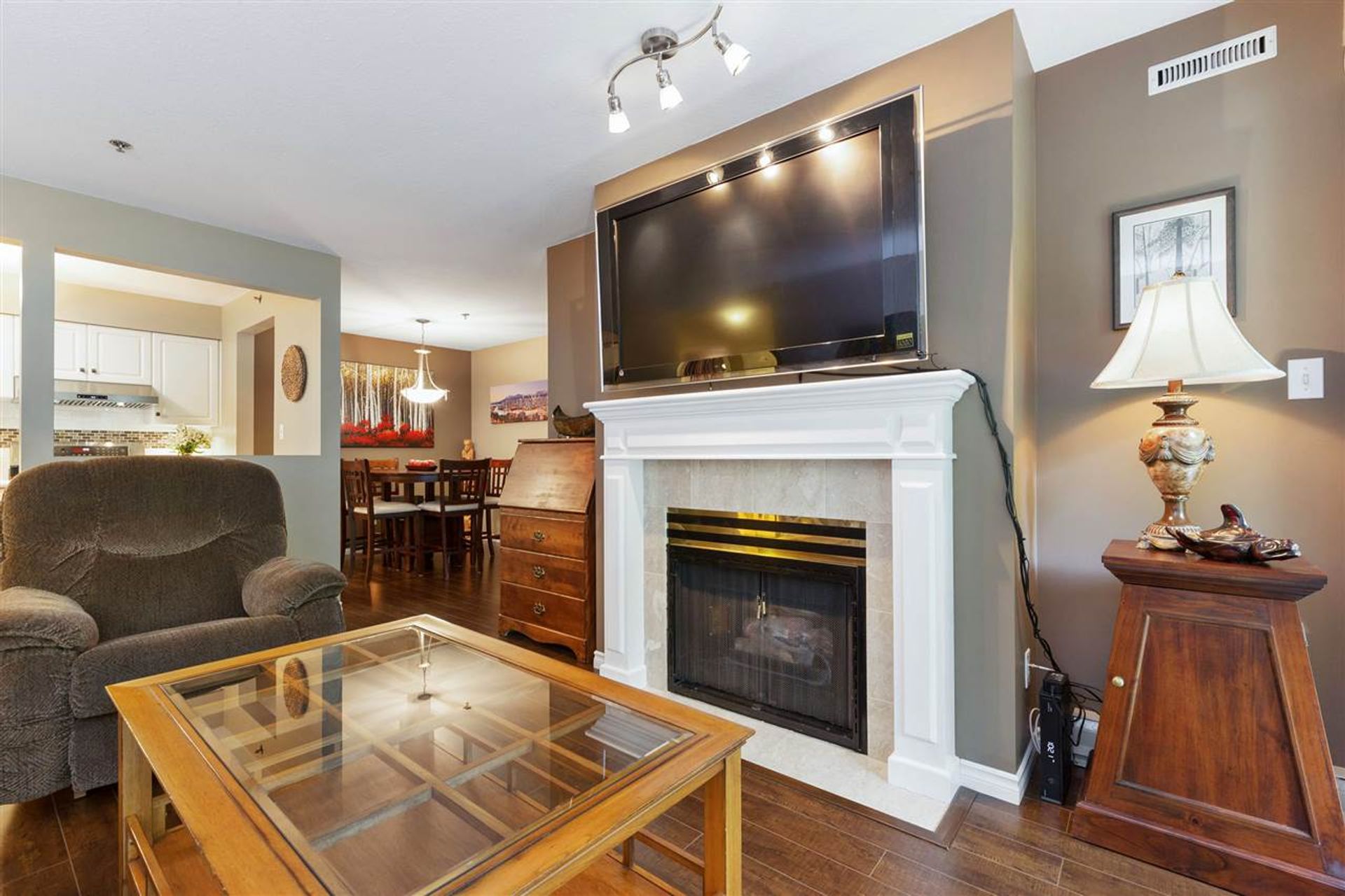 210 - 1148 Westwood Street, North Coquitlam, Coquitlam - df7f242bd980d4147865b48feb5aed34b892848f