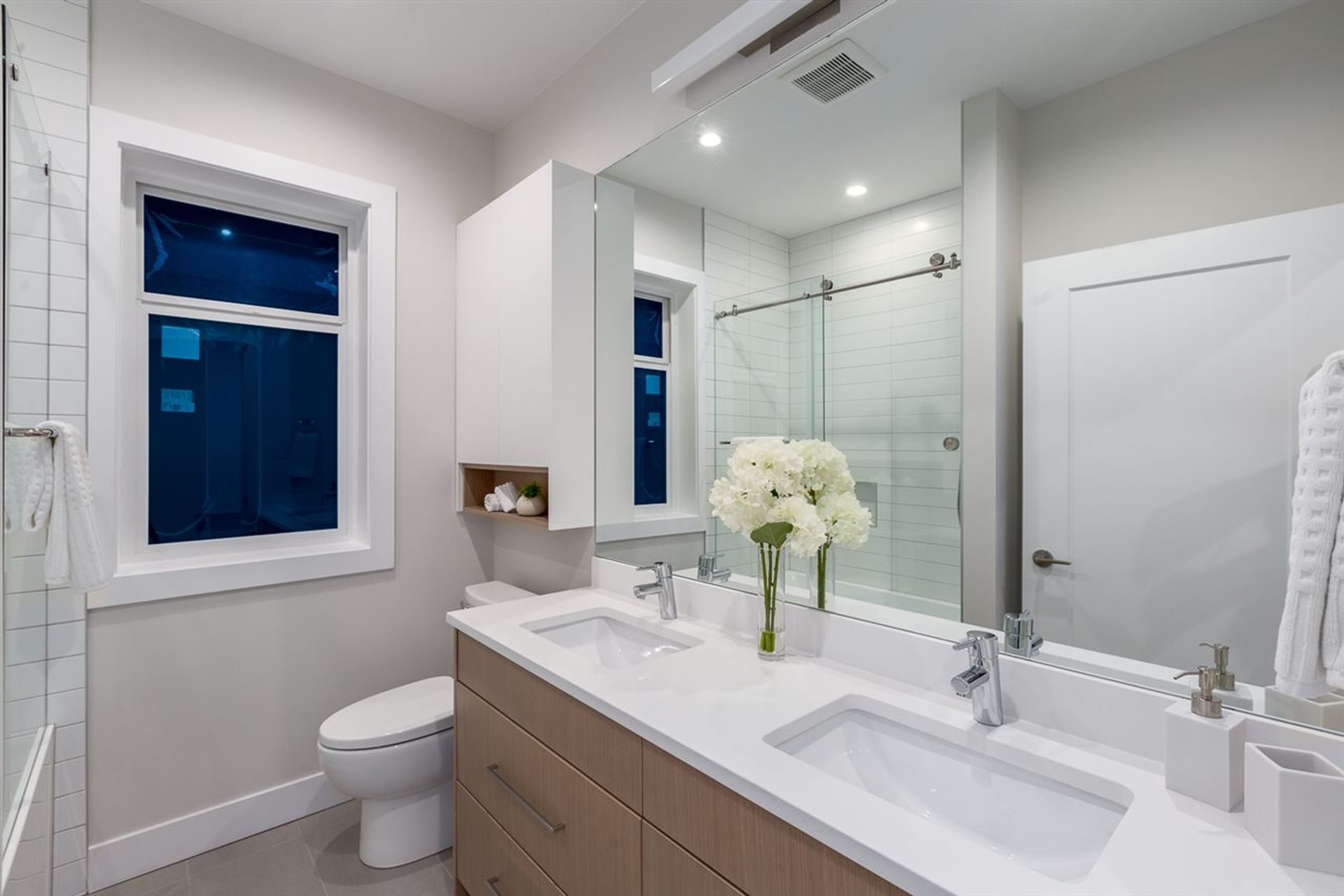 2009 Charles Street, Grandview Woodland, Vancouver East - ce9d89b6c0fdef0029d5ab32ac816fec680dd65b