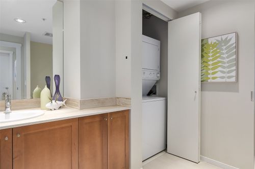 1605 - 1001 Homer Street, Yaletown, Vancouver West - 5d6170903c7f811ec713f264d6d5e7d1fa84b5e0