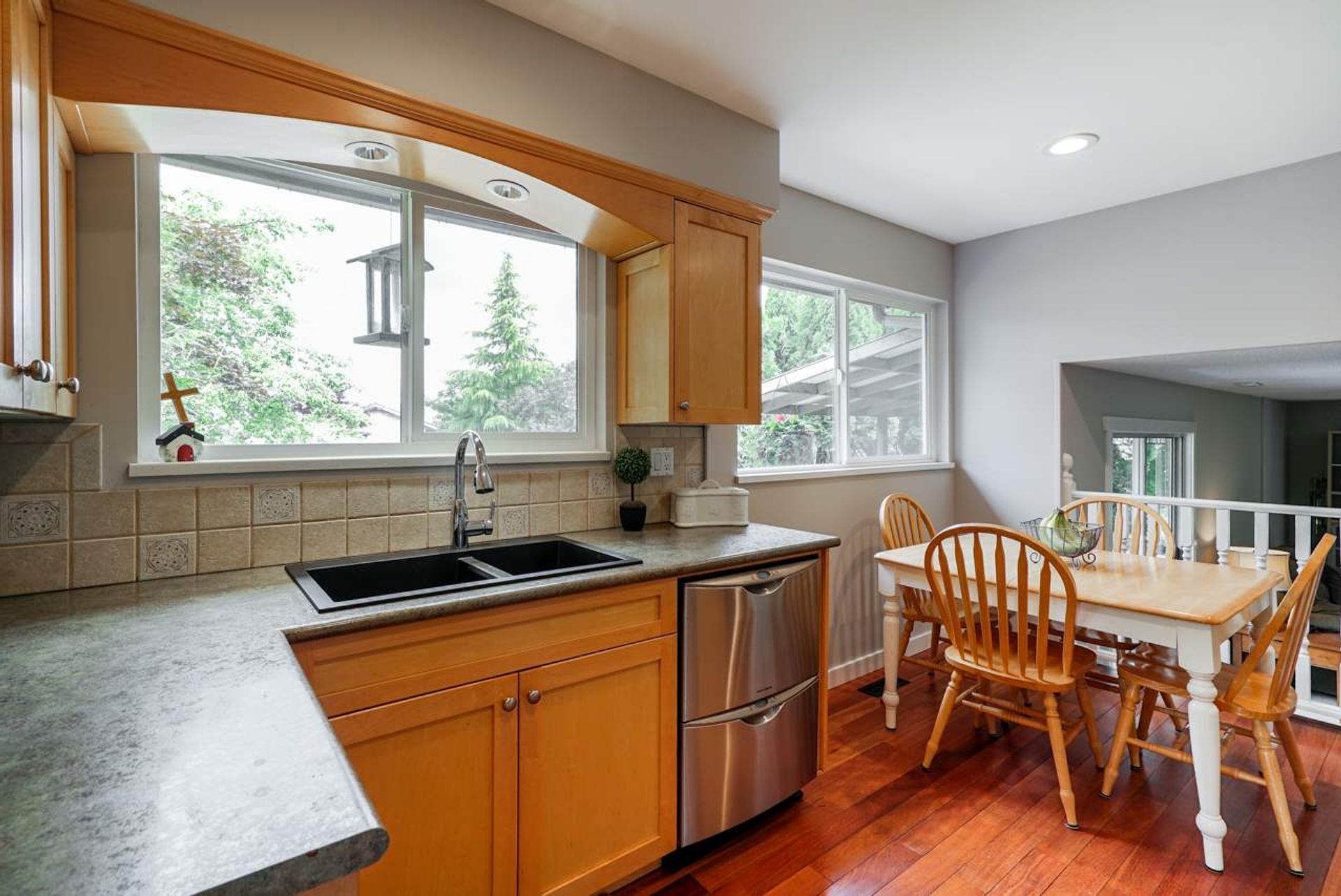 12484 Skillen Street, Northwest Maple Ridge, Maple Ridge - e35072d96b94f026b0c99691db0d8bbf210f7e1f