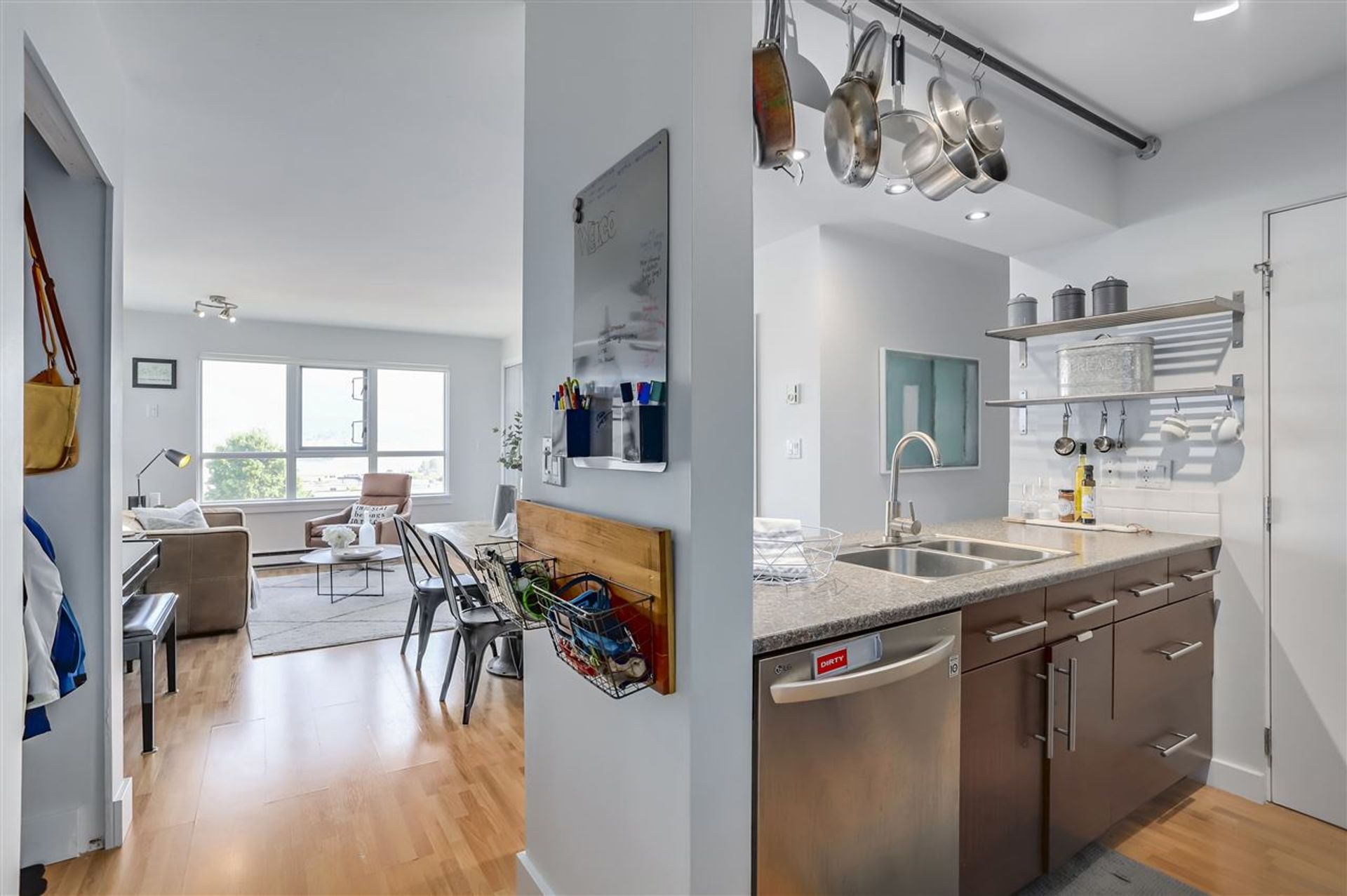 601 - 1833 Frances Street, Hastings, Vancouver East - 33d8e28f992003c7849848f5c94e9cc1baa60068