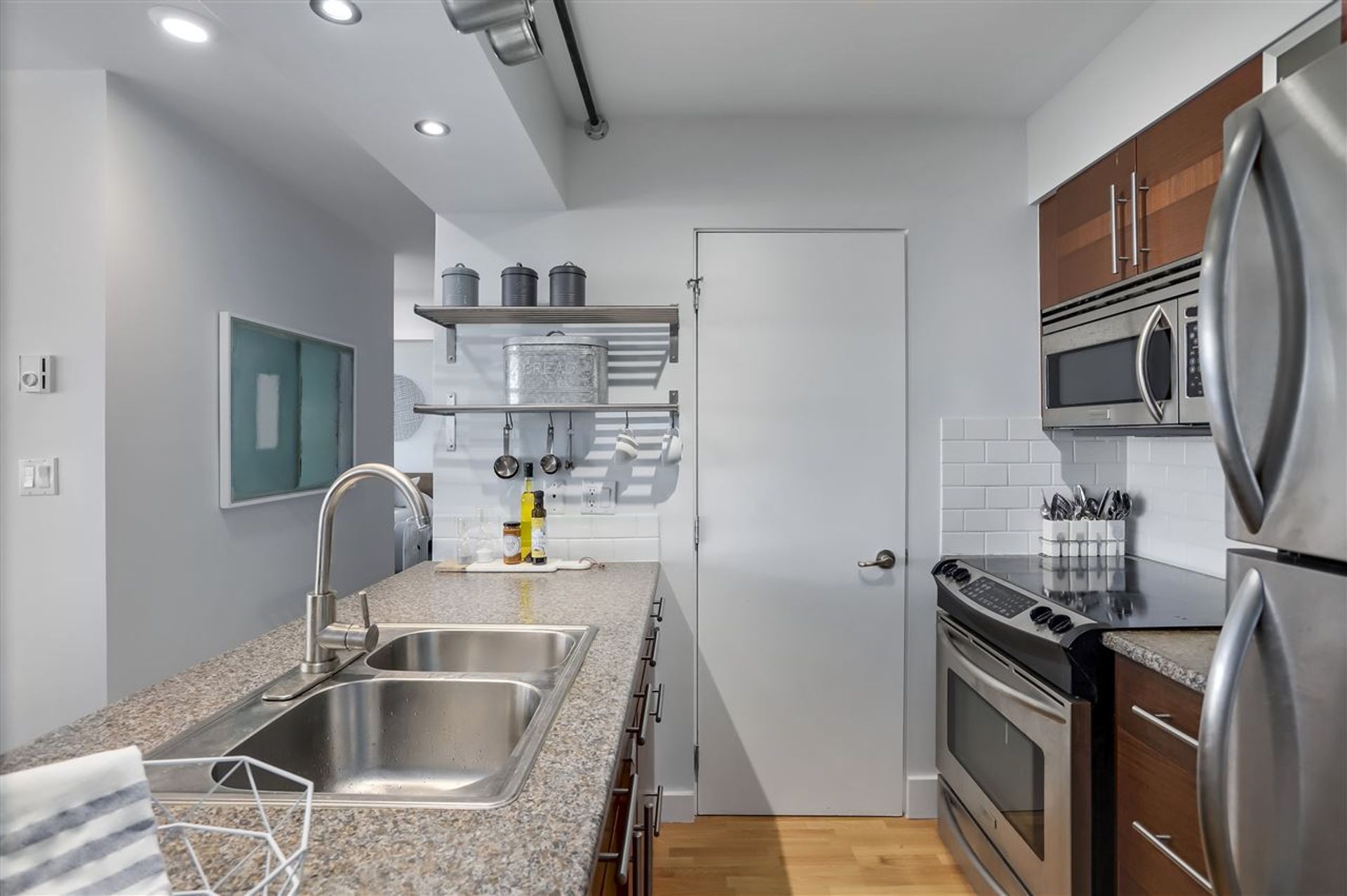 601 - 1833 Frances Street, Hastings, Vancouver East - 345e69d5e621c8532839b3add461dc87653888f3