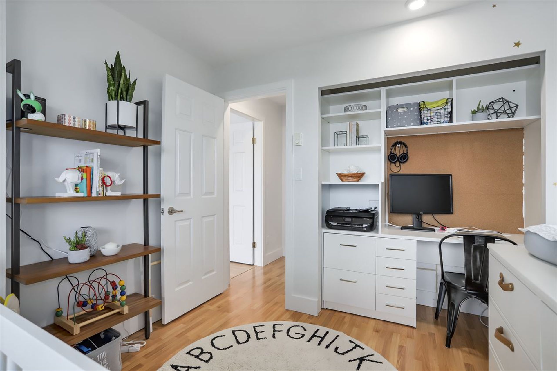 601 - 1833 Frances Street, Hastings, Vancouver East - 82528bc8f7b117827fc9e864dd8555328afec192 601 - 1833 Frances Street, Hastings, Vancouver East - 82528bc8f7b117827fc9e864dd8555328afec192