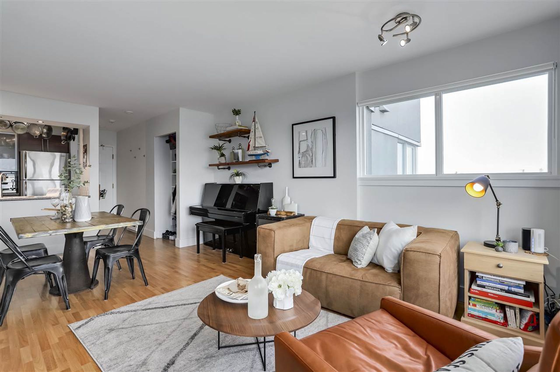 601 - 1833 Frances Street, Hastings, Vancouver East - a034299a8fc38c85da90a467beef5cc2d9cccfe7