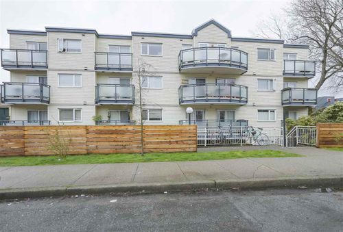 305 - 33 N Templeton Drive, Hastings, Vancouver East - 10a98b0b5daaa4fbcde877b1847aaf07bc5d5a30