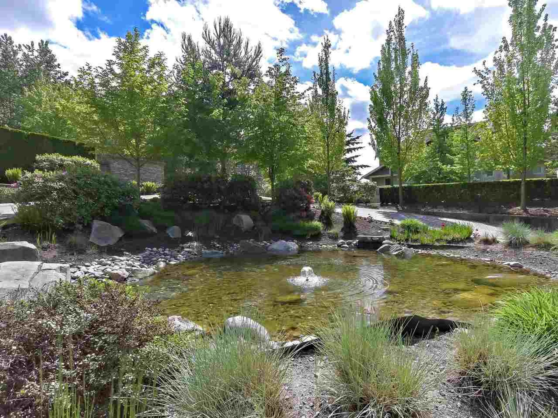 106 - 7488 Byrnepark Walk, South Slope, Burnaby South - 61bc309d3c39601e0e5869efa98341c2543e811b