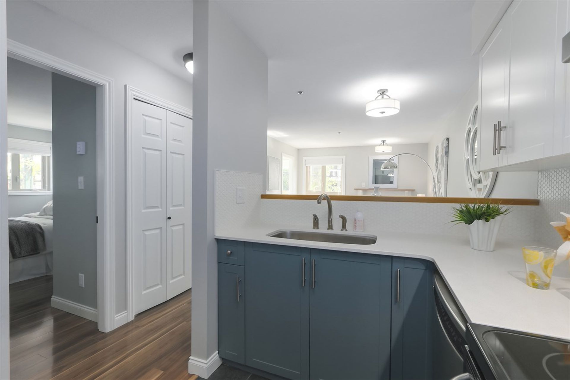 208 - 1516 E 6th Avenue, Grandview Woodland, Vancouver East - 536fad49d34e0c2db36601708a47a65f2332da6f