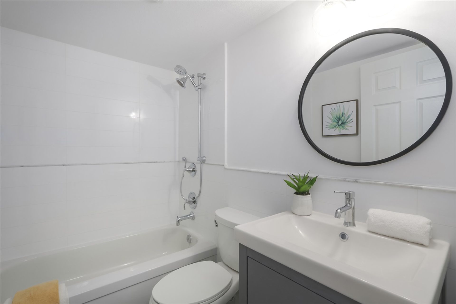 208 - 1516 E 6th Avenue, Grandview Woodland, Vancouver East - 68deb33d81fa02f3bb028ce796f0c45135199ed5