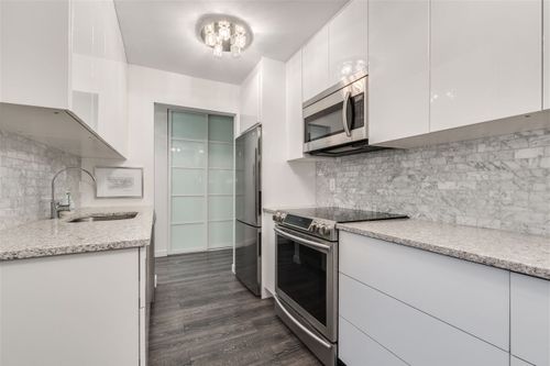 208 - 1585 E 4th Avenue, Grandview Woodland, Vancouver East - 016ed2a243096bb73bb46b749e0babca5467a176