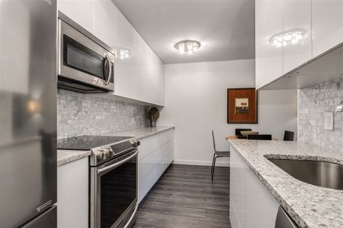 208 - 1585 E 4th Avenue, Grandview Woodland, Vancouver East - a221e2124e3c6ef4fd83ae2d4157344566508655
