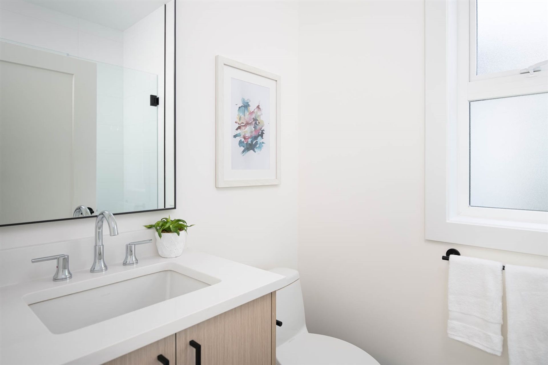 2224 E 10th Avenue, Grandview Woodland, Vancouver East - 38e3d440e014d8ea481e38590760afc1c3b9ef46