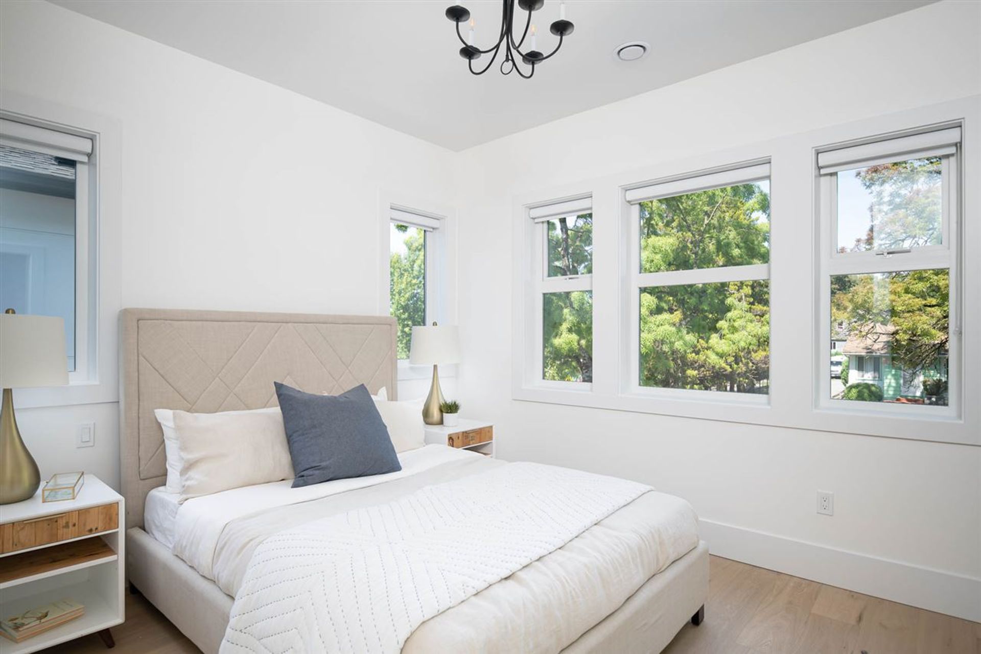 2224 E 10th Avenue, Grandview Woodland, Vancouver East - dfdcf66e89636e592816718a60cfbcab95a45198