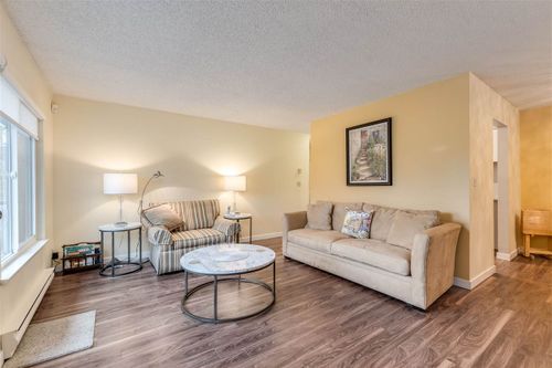 1815 - 10620 150 Street, Guildford, North Surrey - 8df8074ff7ff1cce4d7834ddd9ca84df6a7e5584