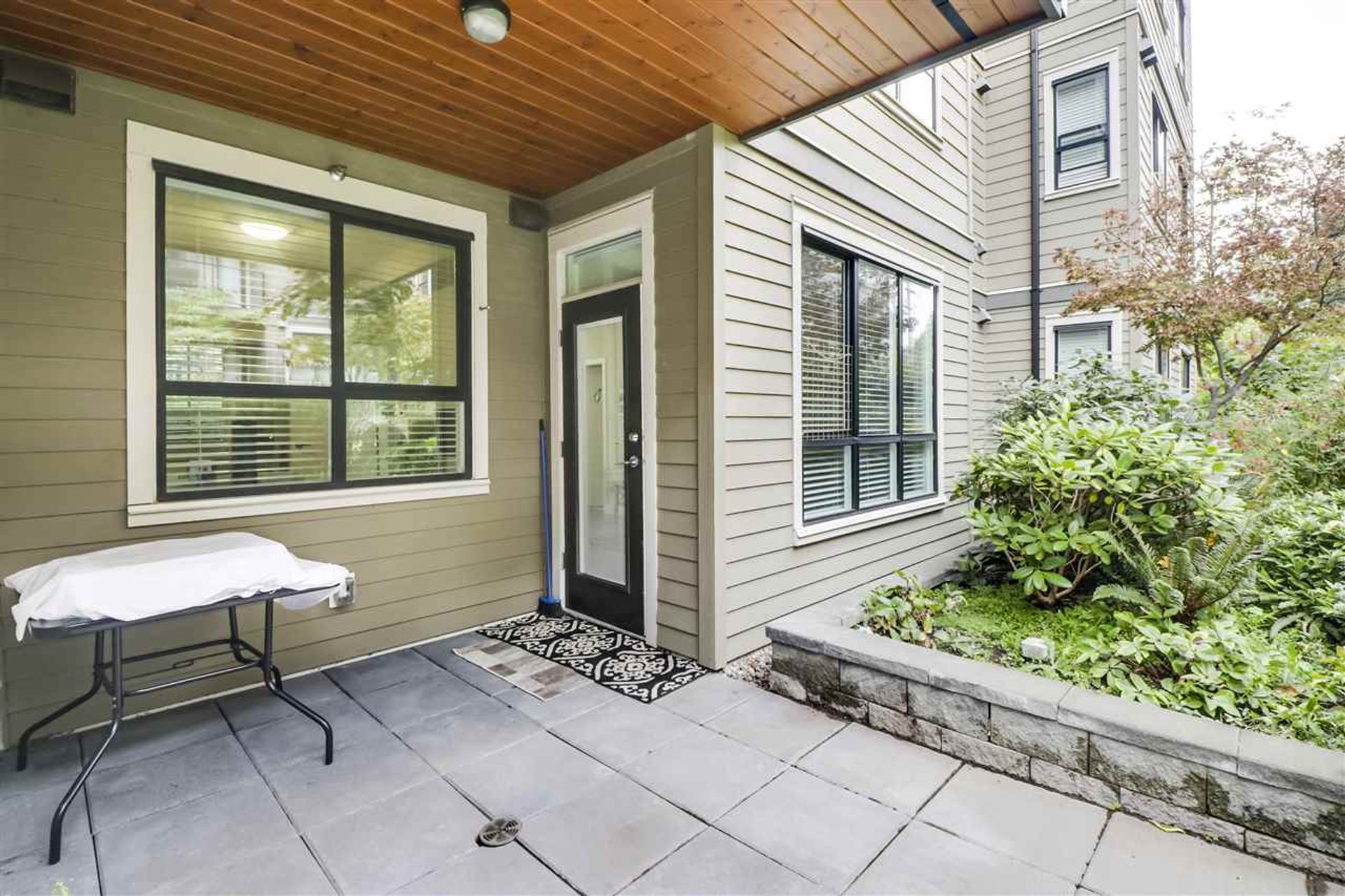 207 - 15388 105 Avenue, Guildford, North Surrey - 1f55940bcc431dcff73171b971ecdb3427ca4e2f