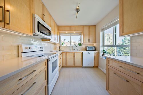 401 - 202 Mowat Street, Uptown NW, New Westminster - 2a5b6a365bc28f60ff3e3370c8613601b92ec71b