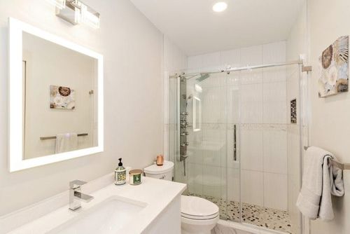 983 Lynn Valley Road, Lynn Valley, North Vancouver - https___katemacphailavenuehqcom_wp-content_uploads_sites_1565_2021_05_262574177-14-800x534