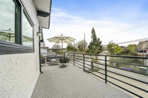 2472 Turner Street, Hastings Sunrise, Vancouver East - https___katemacphailavenuehqcom_wp-content_uploads_sites_1565_2021_05_262593208-8-800x533