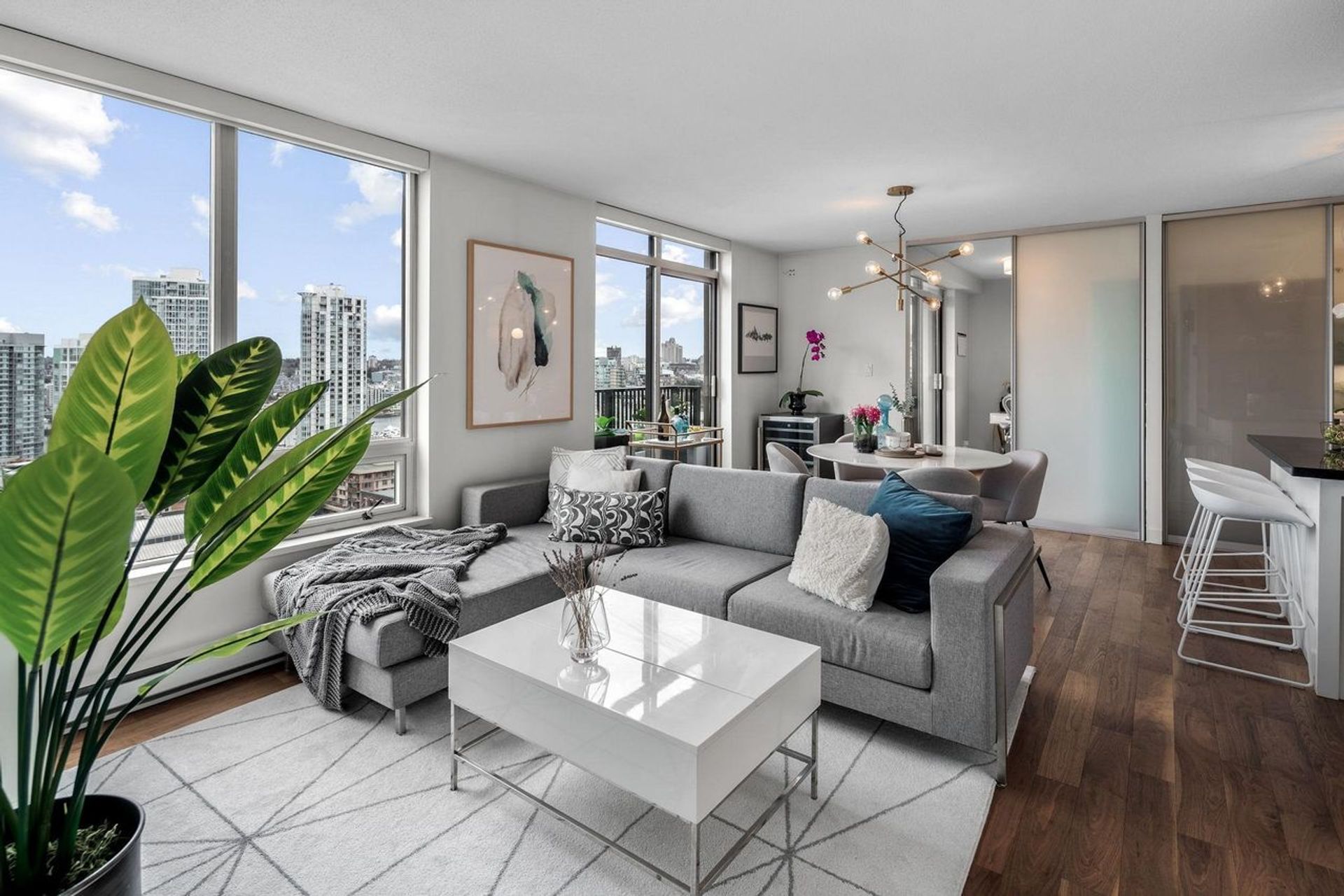 1704 - 1055 Homer Street, Yaletown, Vancouver West - 1055-homer-street-yaletown-vancouver-west-03 1704 - 1055 Homer Street, Yaletown, Vancouver West - 1055-homer-street-yaletown-vancouver-west-03