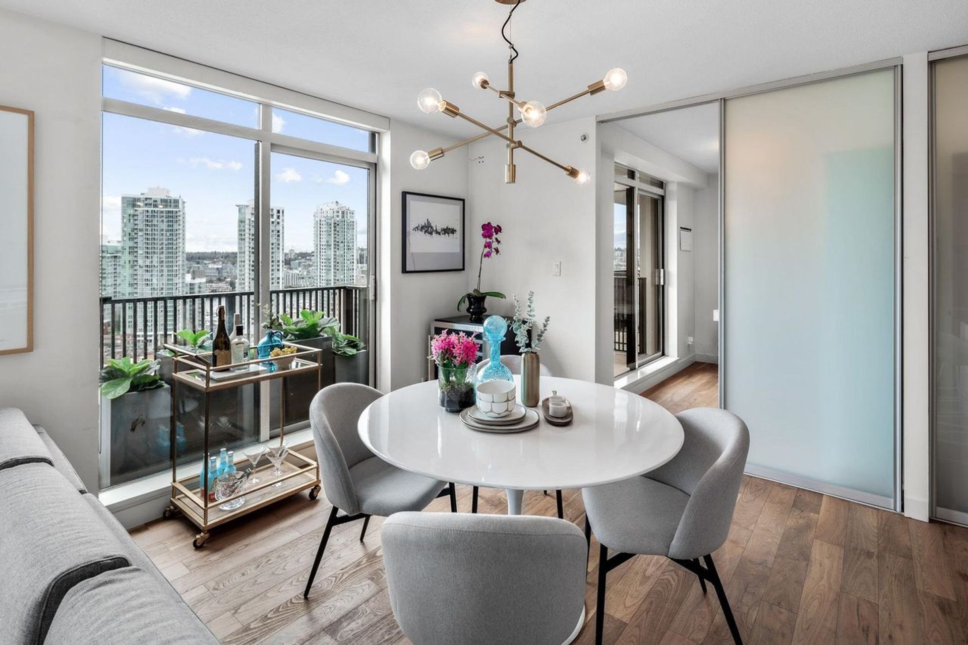 1704 - 1055 Homer Street, Yaletown, Vancouver West - 1055-homer-street-yaletown-vancouver-west-11 1704 - 1055 Homer Street, Yaletown, Vancouver West - 1055-homer-street-yaletown-vancouver-west-11