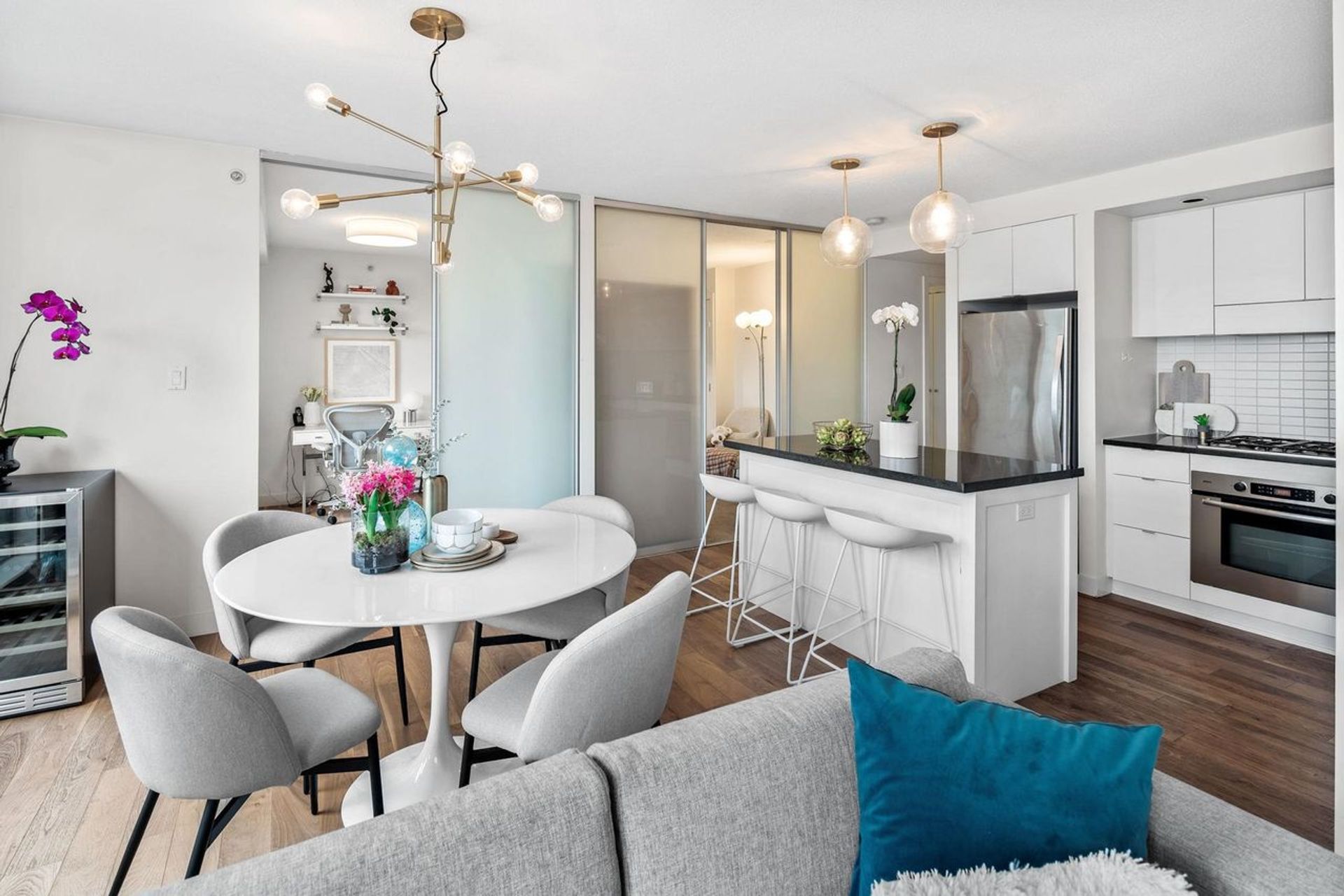 1704 - 1055 Homer Street, Yaletown, Vancouver West - 1055-homer-street-yaletown-vancouver-west-12 1704 - 1055 Homer Street, Yaletown, Vancouver West - 1055-homer-street-yaletown-vancouver-west-12