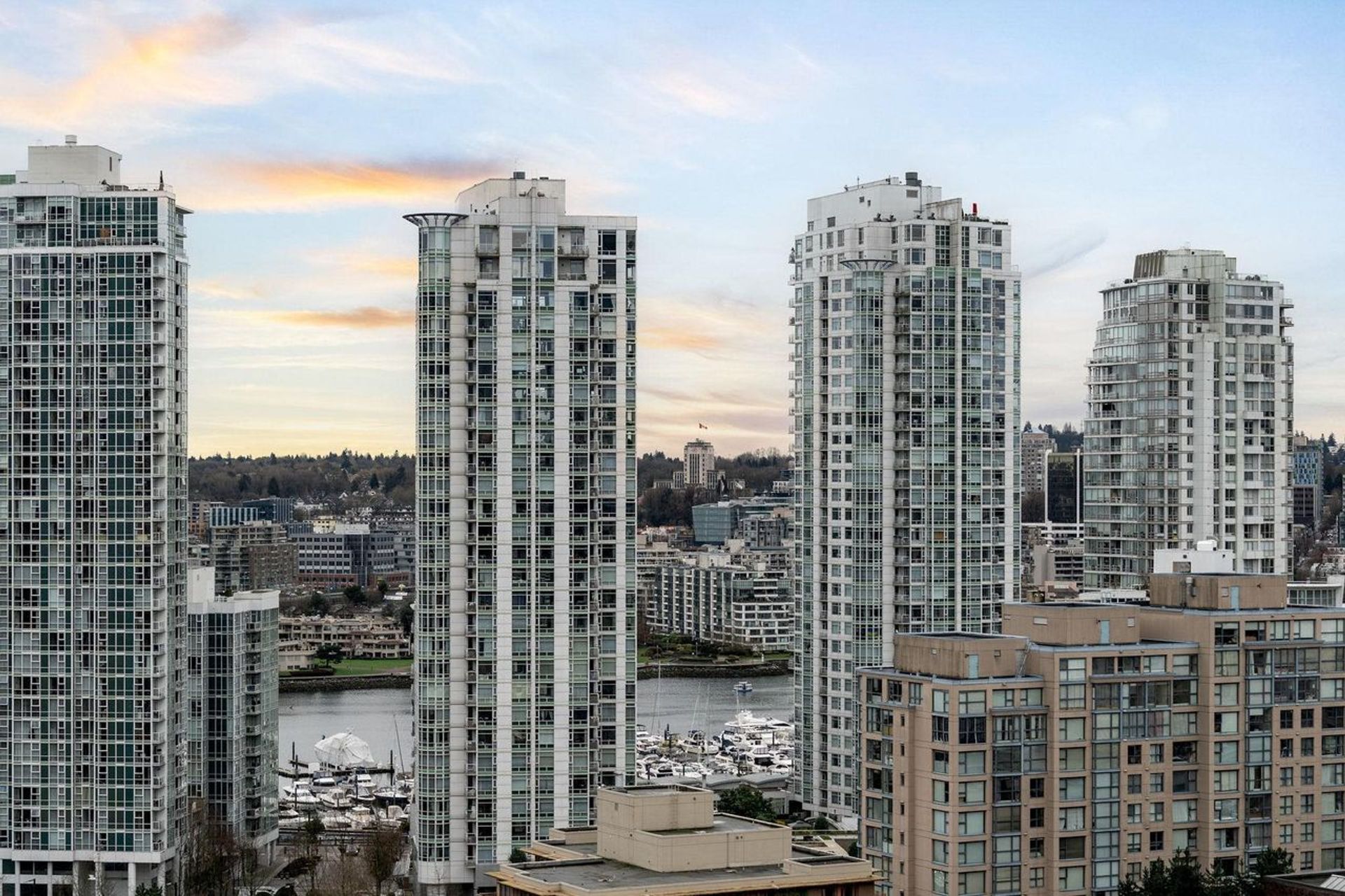 1704 - 1055 Homer Street, Yaletown, Vancouver West - 1055-homer-street-yaletown-vancouver-west-18 1704 - 1055 Homer Street, Yaletown, Vancouver West - 1055-homer-street-yaletown-vancouver-west-18