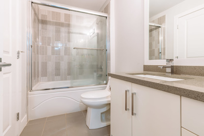 15 at 302 - 2268 Shaughne Street, Central Pt Coquitlam, Port Coquitlam