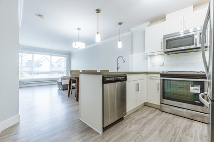 2 at 302 - 2268 Shaughne Street, Central Pt Coquitlam, Port Coquitlam