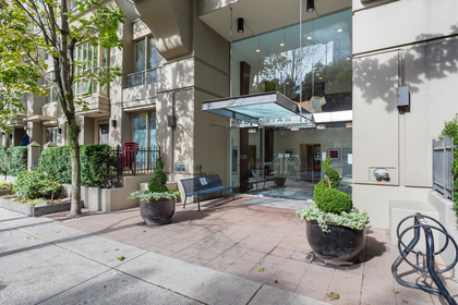 25 at 605 - 969 Richards Street, Downtown VW, Vancouver West