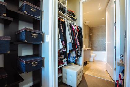 11 at 1001 - 1661  Street, False Creek, Vancouver West