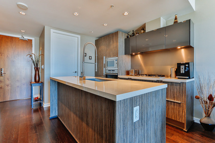 2 at 1001 - 1661  Street, False Creek, Vancouver West