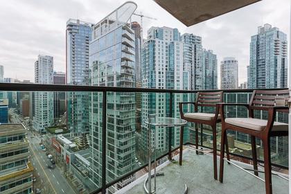 4 at 2006 - 555 Street, Coal Harbour, Vancouver West