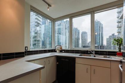 8 at 2006 - 555 Street, Coal Harbour, Vancouver West
