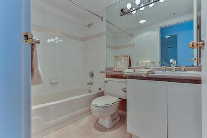10 at 1901 - 930 Street, Yaletown, Vancouver West