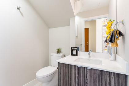 14 at 412 - 2250 Commerci Drive, Grandview Woodland, Vancouver East