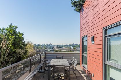 16 at 412 - 2250 Commerci Drive, Grandview Woodland, Vancouver East