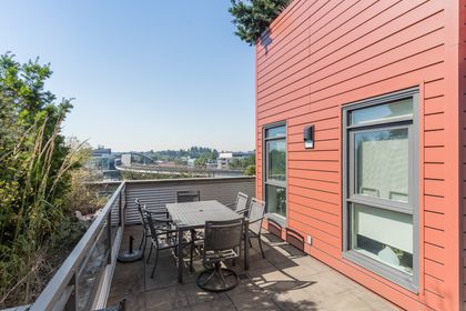 17 at 412 - 2250 Commerci Drive, Grandview Woodland, Vancouver East
