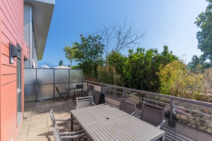 18 at 412 - 2250 Commerci Drive, Grandview Woodland, Vancouver East