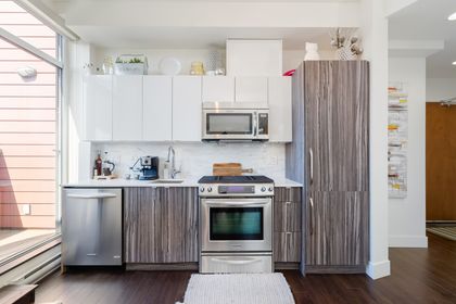 5 at 412 - 2250 Commerci Drive, Grandview Woodland, Vancouver East