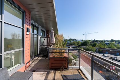 21 at 419 - 2250 Commerci Drive, Grandview Woodland, Vancouver East